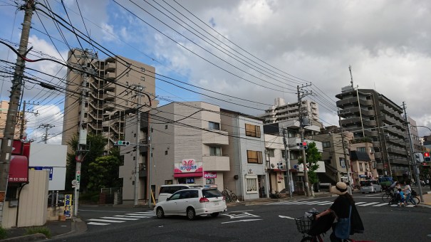 アリオ前交差点