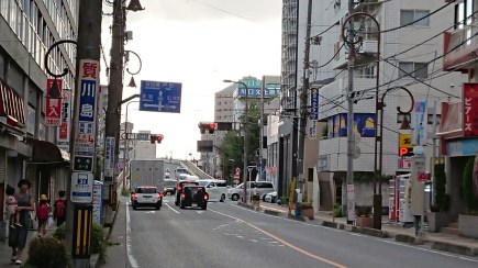 川口陸橋下方面